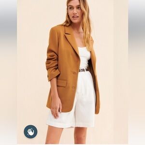 ASTR The Label Oversized Boyfriend Blazer in Tan Size Small